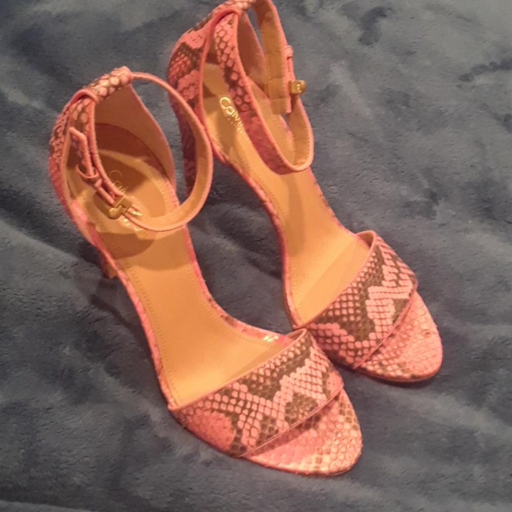 New Python Calvin Klein Collection Heels - Picture 3 of 7